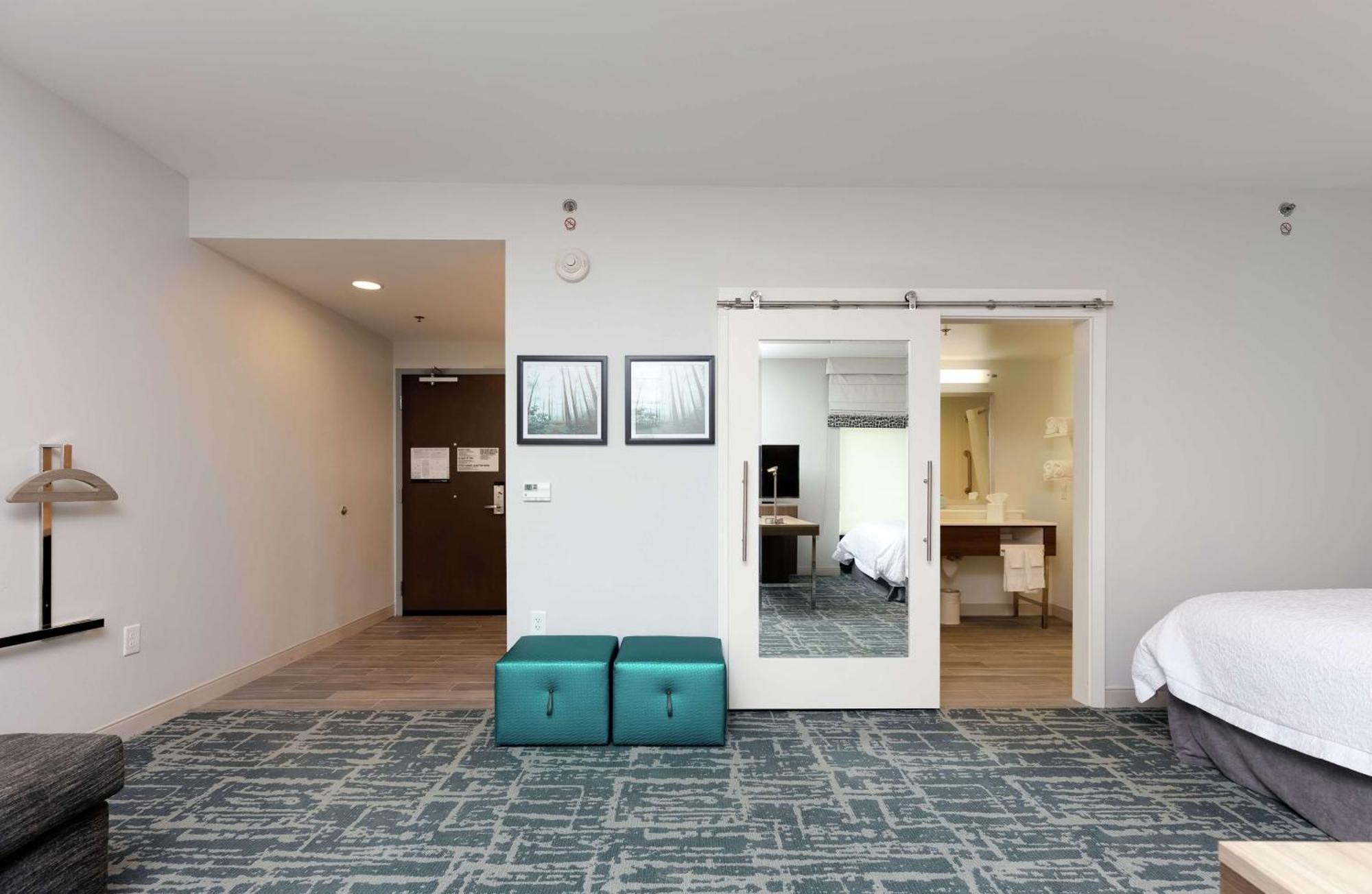 Hampton Inn Acworth Bagian luar foto
